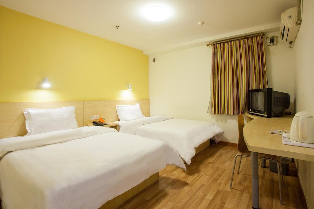 7 Days Inn Heze Mudan Road Branch מראה חיצוני תמונה
