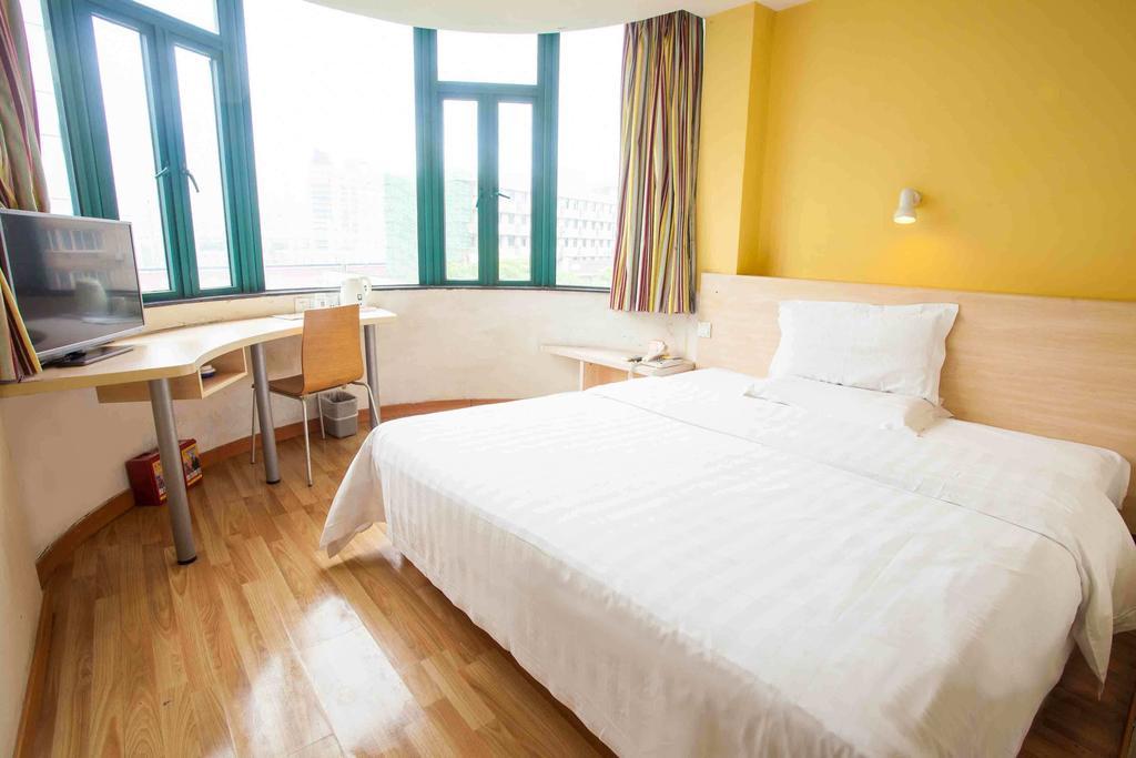 7 Days Inn Heze Mudan Road Branch חדר תמונה